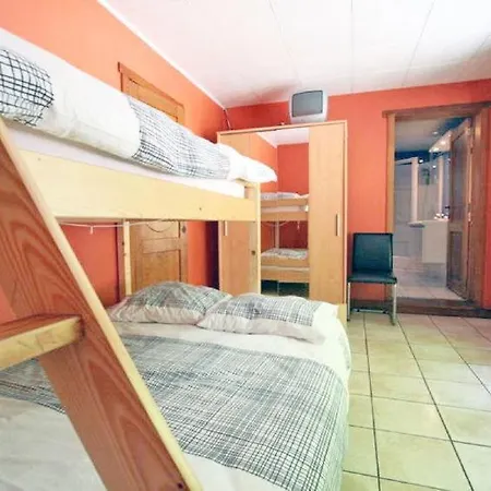 Sleeps 10 Pool Wifi Petite Somme